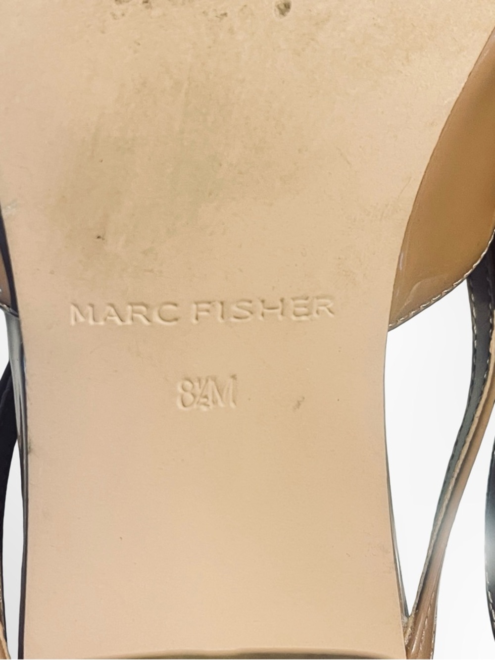 Marc Fisher Tan Patent Pointed-Toe Bow Slingback Mules in size 8.5 - Picture 6 of 7